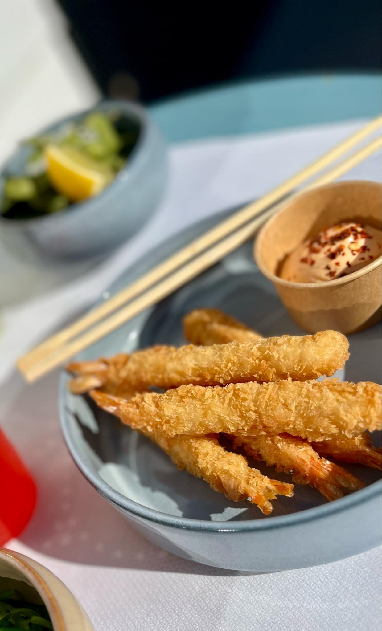 6. Tempura rejer 6 stk. med spicy dip